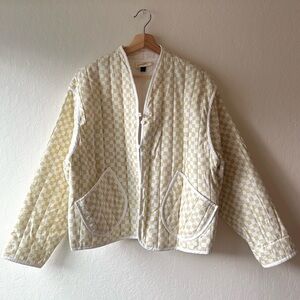 Sold Target universal thread beige white checkerboard quilted jacket women’s xl